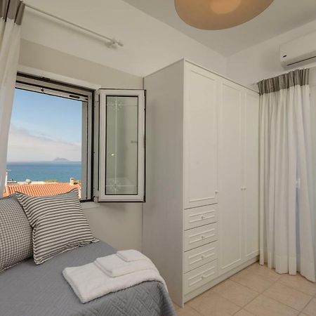 Full View In A Luxury House Villa Kalamaki  Esterno foto